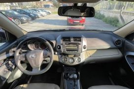 Toyota, RAV4, 2010, Nafte