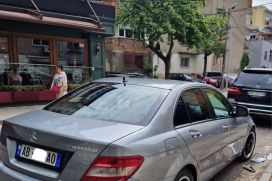 Mercedes-Benz, C-Class, 2008, Benzine + Gas