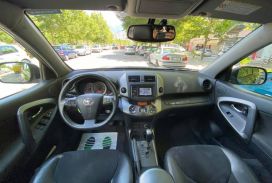 Toyota, RAV4, 2011, Nafte