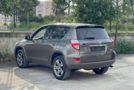 Toyota, RAV4, 2011, Nafte