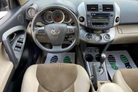 Toyota, RAV4, 2011, Nafte