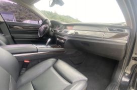 BMW, Seria 7, 2011, Nafte