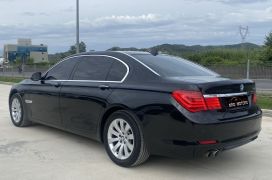 BMW, Seria 7, 2011, Nafte