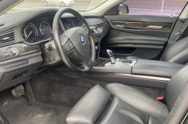 BMW, Seria 7, 2011, Nafte