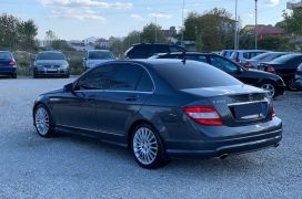 Mercedes-Benz, C-Class, 2010, Benzine + Gas