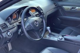 Mercedes-Benz, C-Class, 2010, Benzine + Gas