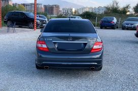 Mercedes-Benz, C-Class, 2010, Benzine + Gas